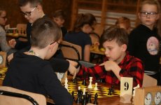 Więcej o: 3 runda GP „Cztery pory roku z szachami”